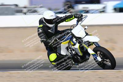 media/Jan-08-2022-SoCal Trackdays (Sat) [[1ec2777125]]/Turn 15 Inside (950am)/